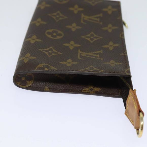 LOUIS VUITTON Monogram Bucket PM Pouch Accessory Pouch LV Auth 80311 - Picture 3 of 16